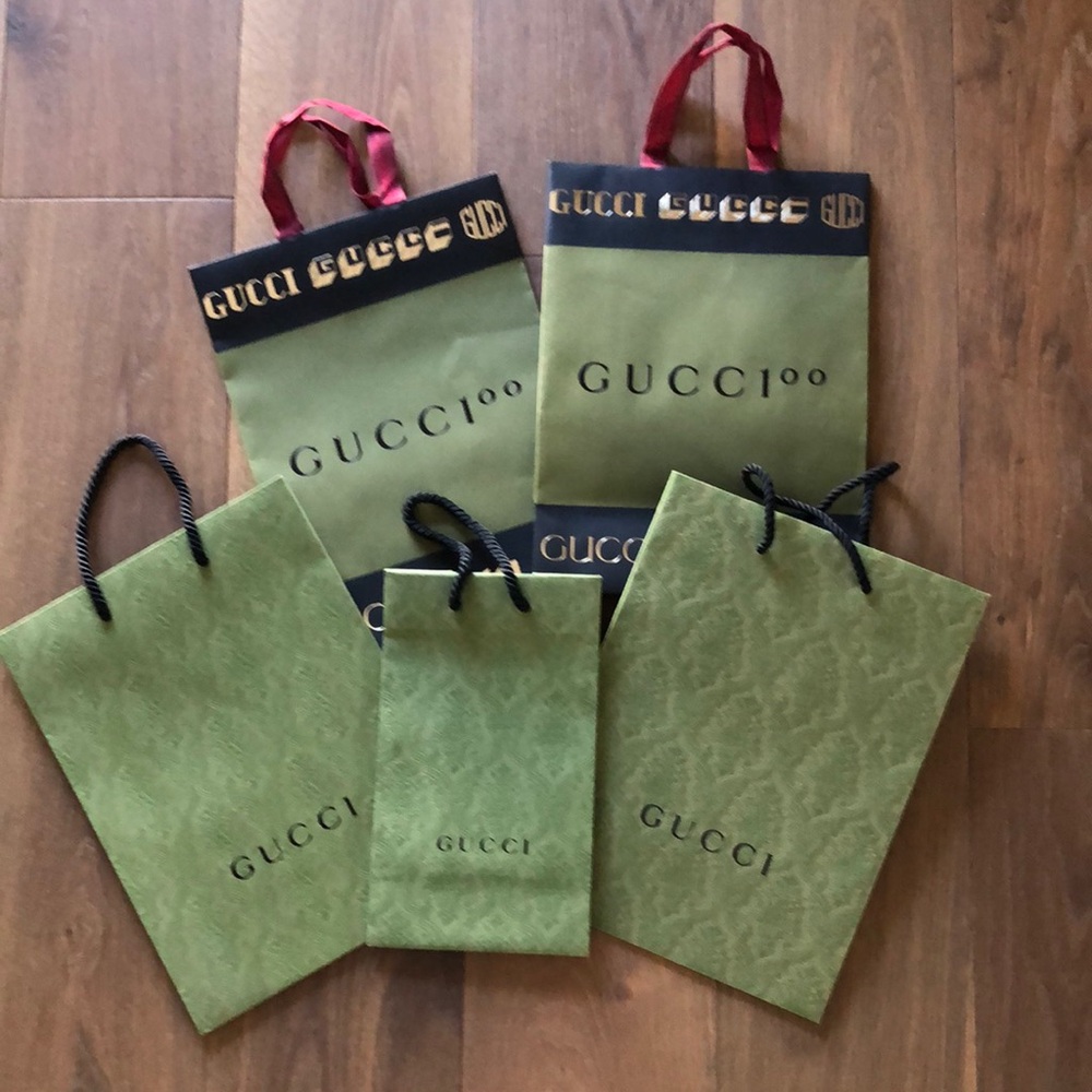 5 Gucci gift bags
